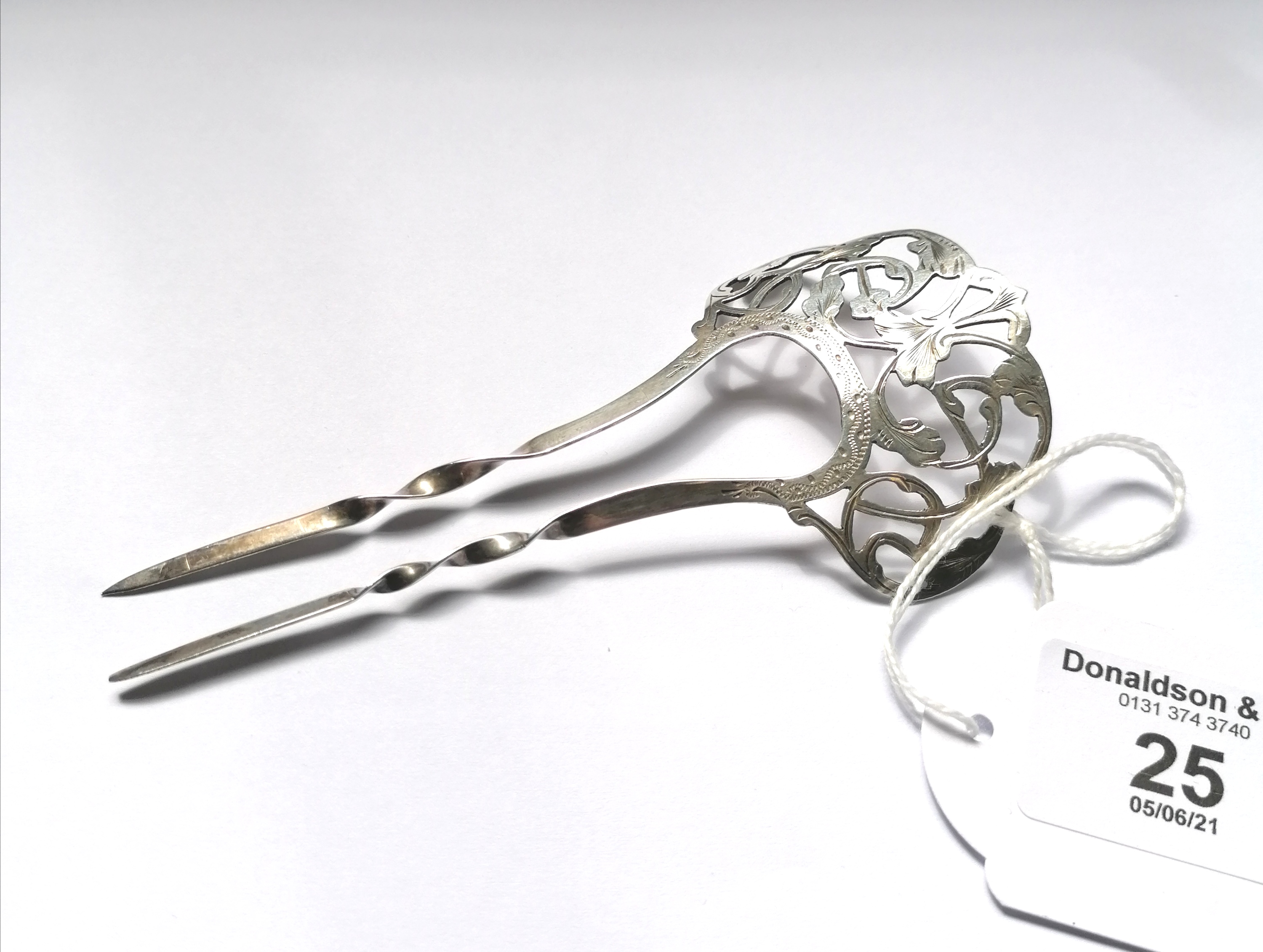 Silver pierced and chased hairpin. Chester 1905, makers Cornelius Desmoreaux Saunders & James