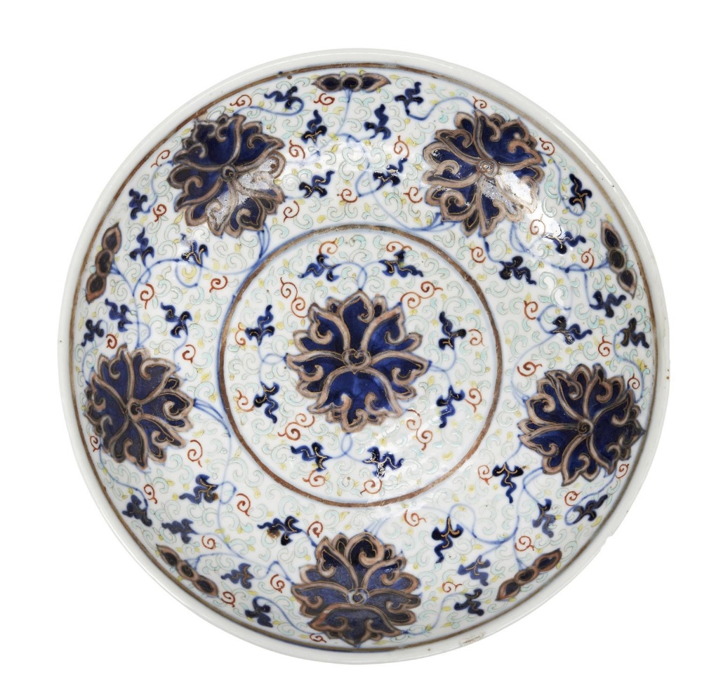 FAMILLE ROSE AND UNDER-GLAZE BLUE 'LOTUS' DISH GUANGXU SIX CHARACTER MARK AND PERIOD decorated with 