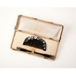 JAPANESE SHIBIYAMA COMB AND HAIR PIN SET MEIJI / TAISHO PERIOD in a fitted case