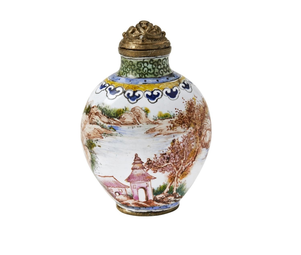 ENAMEL 'LANDSCAPE' SNUFF BOTTLE QIANLONG FOUR CHARACTER MARK AND POSSIBLY OF THE PERIOD the ovoid si - Bild 2 aus 2