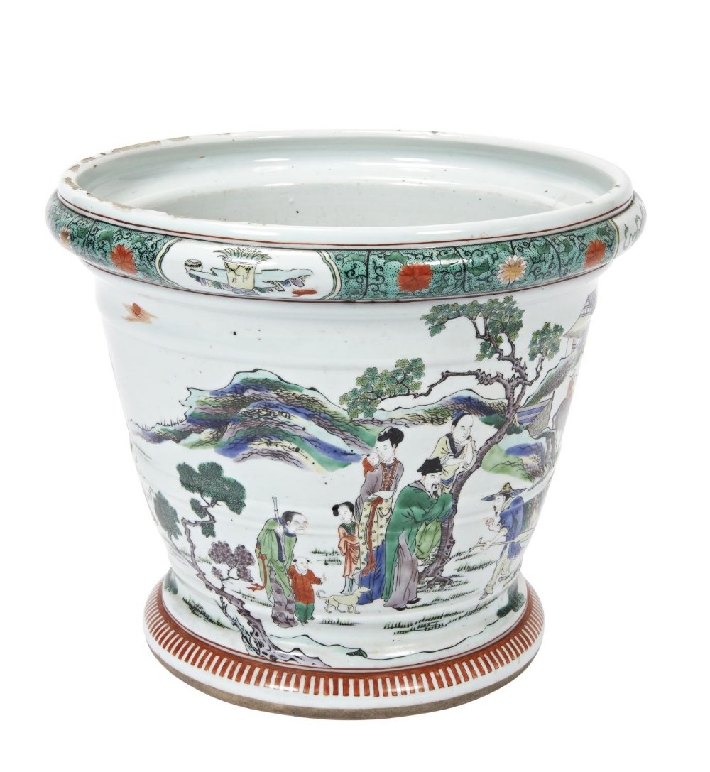 LARGE FAMILLE VERTE JARDINIER  QING DYNASTY, 19TH CENTURY the tapered sides painted with scholars be - Bild 2 aus 2