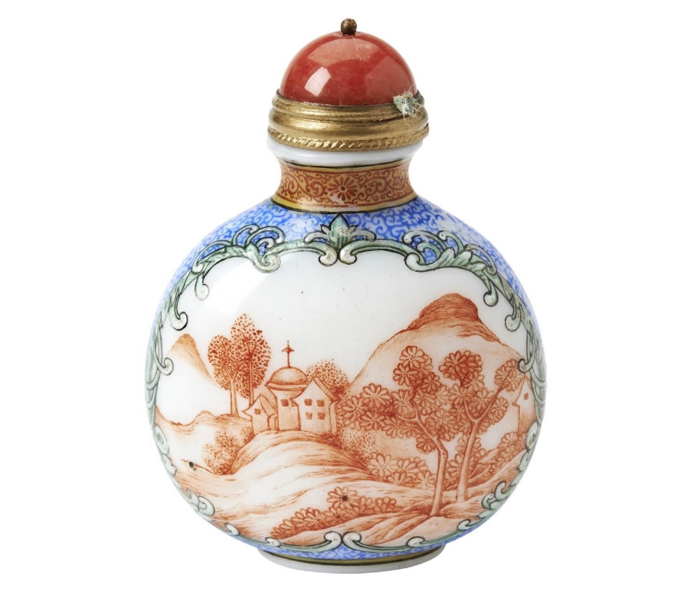 VERY RARE ENAMEL DECORATED SNUFF BOTTLE&nbsp; QIANLONG INCISED MARK AND POSSIBLY OF THE PERIOD the f - Bild 2 aus 2
