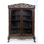 CARVED HONGMU DISPLAY CABINET QING DYNASTY, 19TH CENTURY the openwork cresting carved with two