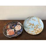 IMARI FAN SHAPED DISH AND A TURQUOISE GLAZE PLATE WITH GILDED BIRD DECORATION