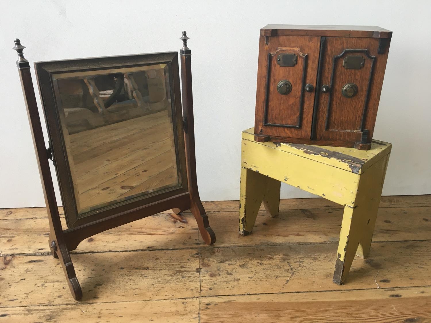 VANITY MIRROR, CANTEEN AND SMALL CABINET