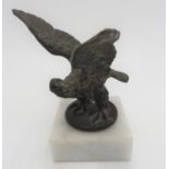 BRONZE FIGURE OF EAGLE ON SQUARE MARBLE BASE