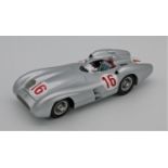 CMC MODELS 1:18 SCALE MODEL OF THE 1955 MERCEDES BENZ 196R STREAMLINER NUMBER 16 STIRLING MOSS MONZA