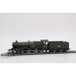 A BR NO.4078 'PENDENNIS CASTLE' EX-GWR CASTLE CLASS, in 00 scale by Airfix, with motorized tender,