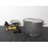 GROCER'S PRODUCE SCALES, VARIOUS WEIGHTS AND LARGE ALUMINIUM COOKING POT WITH LID, the cooking pot