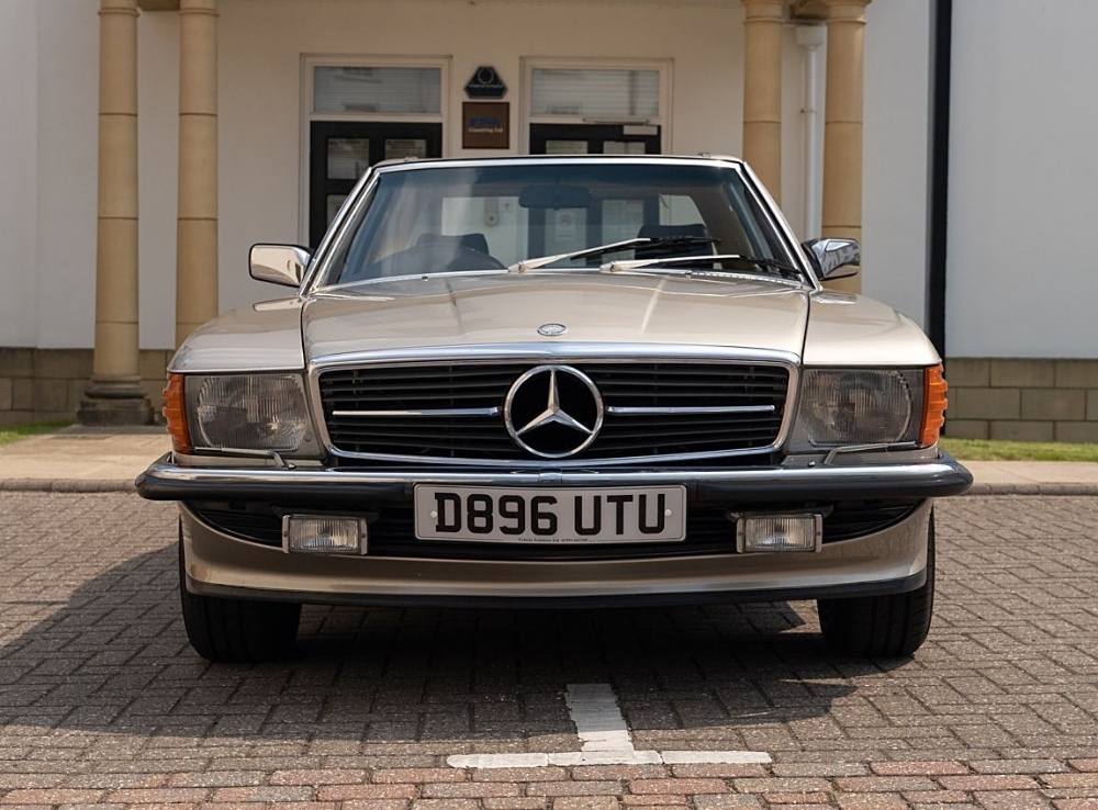 1986 MERCEDES-BENZ 500 SL Registration Number: D896 UTU Chassis Number: WDB1070462A050905 Recorded - Image 2 of 26