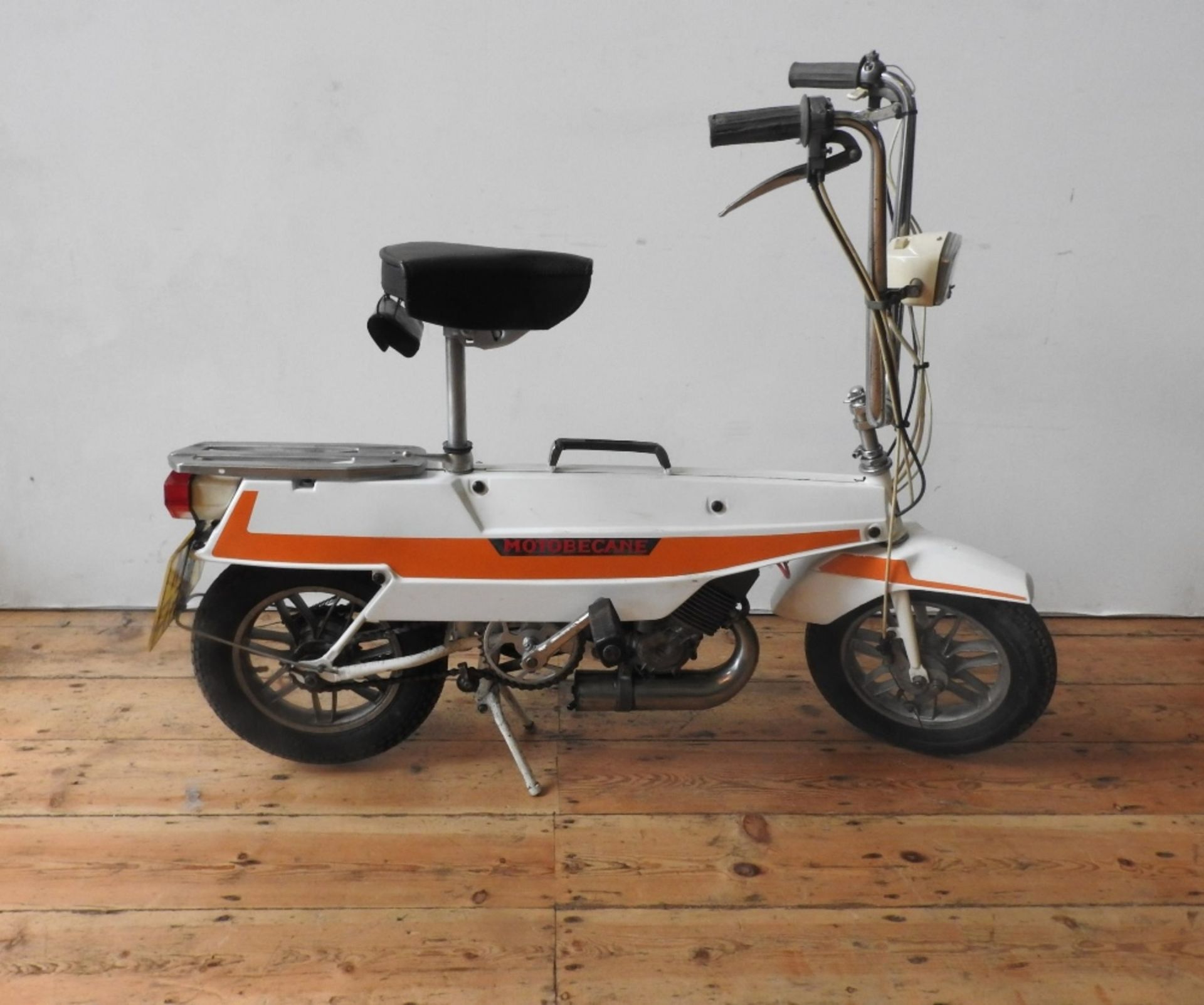 1977 MOTOBECANE MOBYLETTE X1 FOLDING MOPED  Registration Number: TLM 745R Frame Number: 01010731 - Image 3 of 3