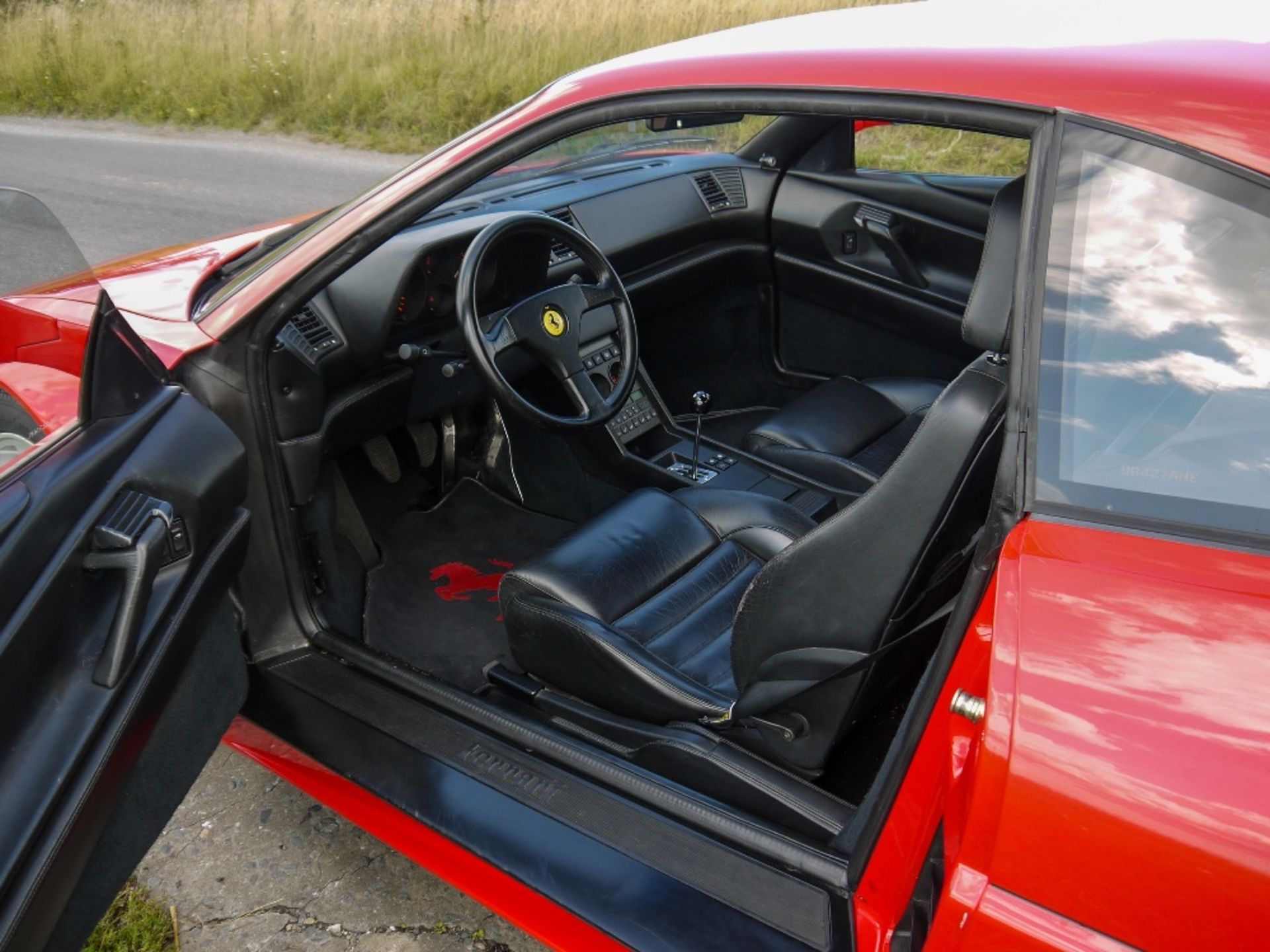 1993 FERRARI 348 TRANSVERSALE BERLINETTA Registration Number: L796THC Chassis Number: - Image 22 of 49