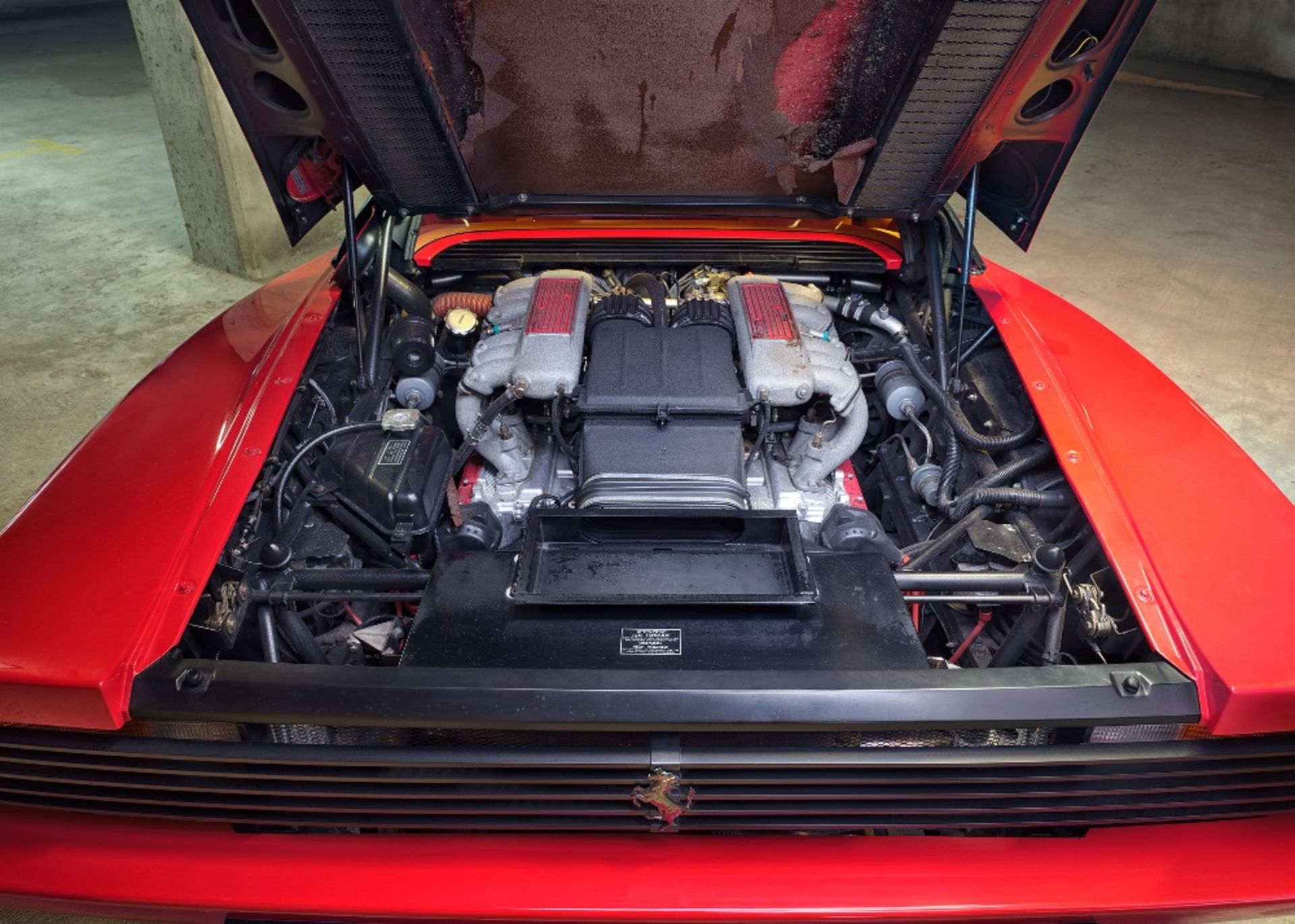 1991 FERRARI TESTAROSSA Registration Number: UK Taxes Paid     Chassis Number: ZFFSM17A6M0088562 - Image 15 of 24