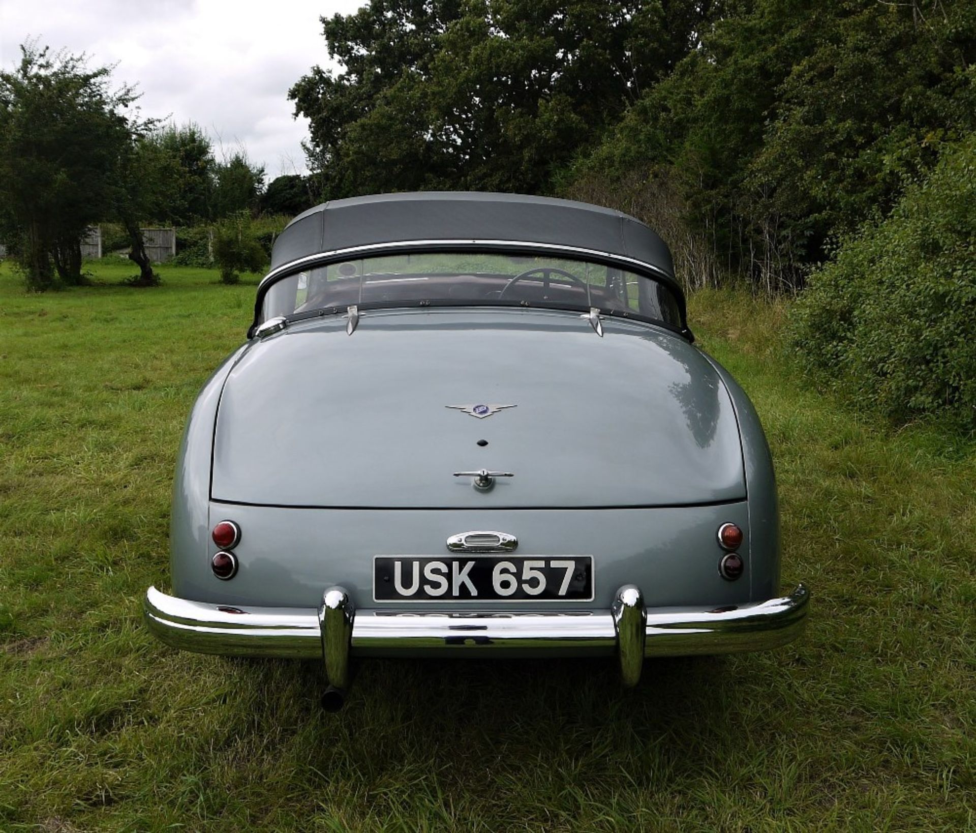 1952 JENSEN INTERCEPTOR CABRIOLET Registration Number: USK 657 Chassis Number: INT 18344Y Recorded - Image 12 of 41