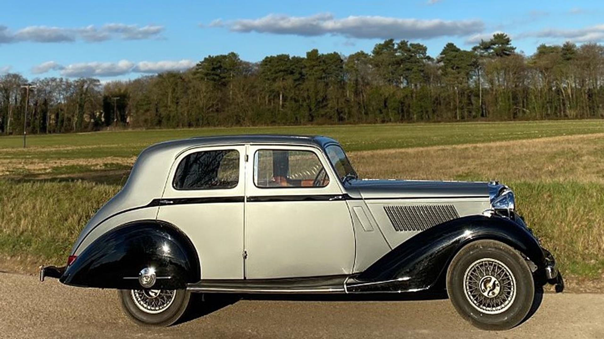 1936 ALVIS SILVER CREST 20/92 FOUR LIGHT SALOON  Registration Number: NXS 793 Chassis Number: - Image 7 of 34