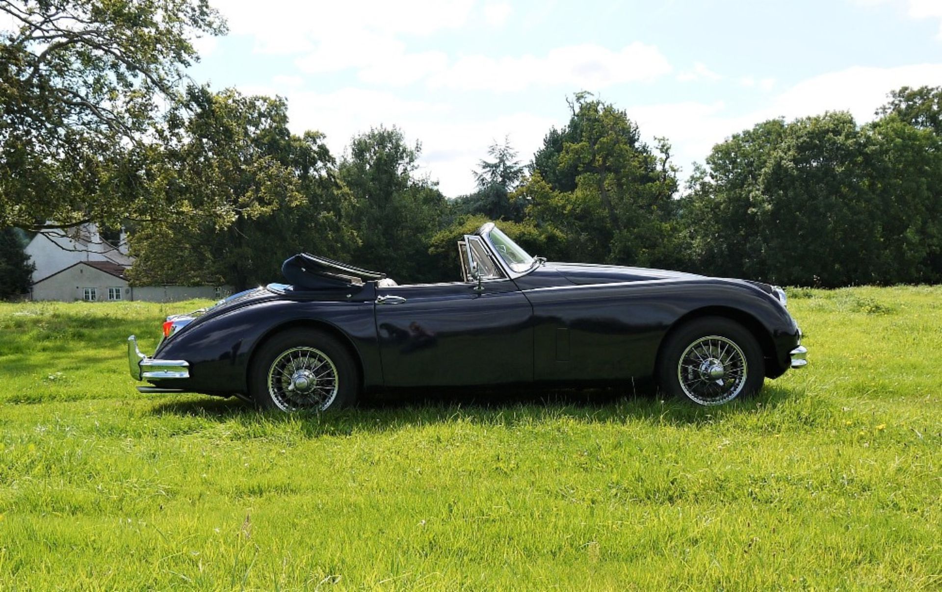 1958 JAGUAR XK150 DROPHEAD COUPE Registration Number: SSU 260 Chassis Number: S837226 Recorded - Image 5 of 26