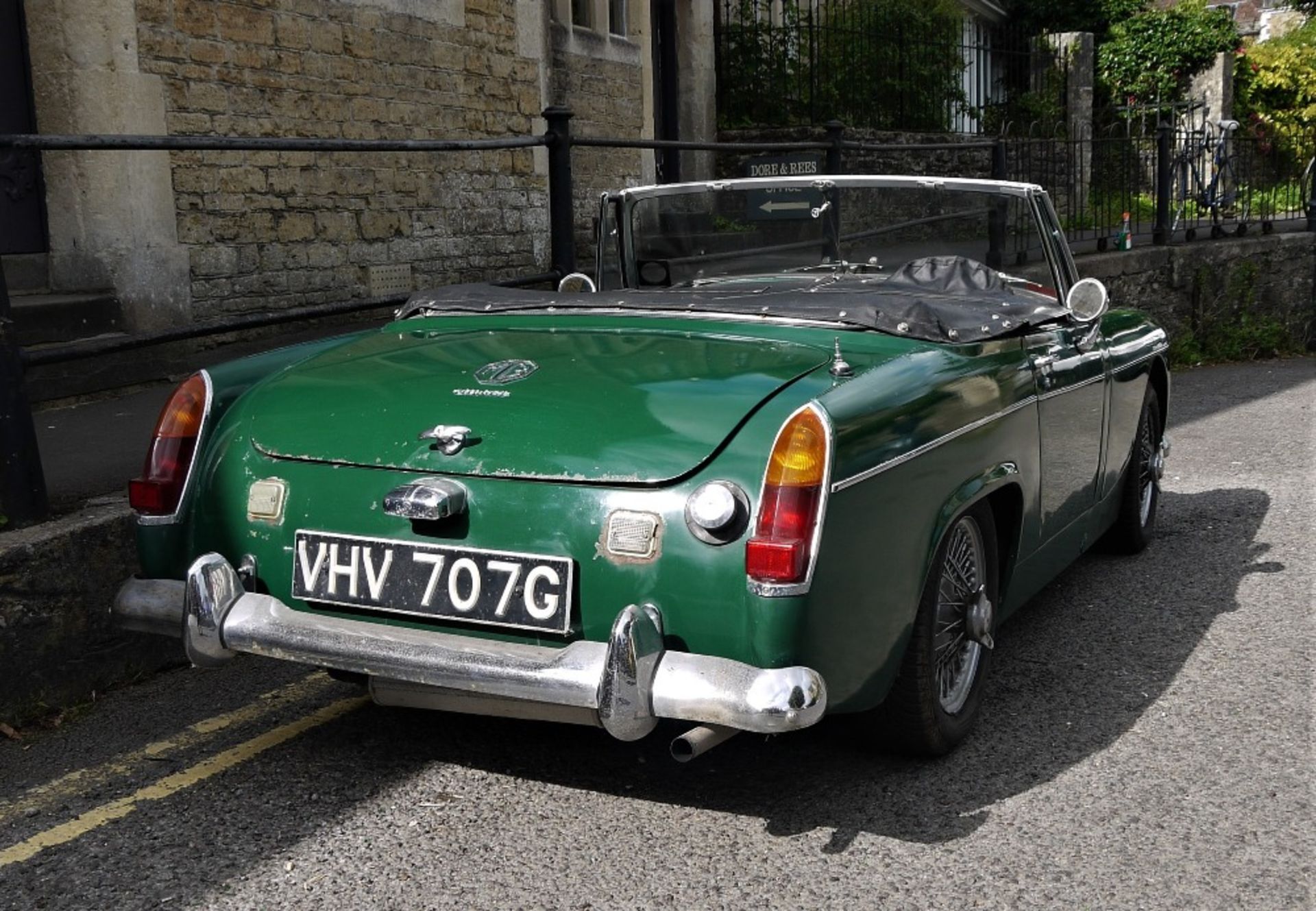 1968 MG MIDGET MARK III Registration Number: VHV 707G Chassis Number: G-AN4/67396-G Recorded - Image 5 of 21