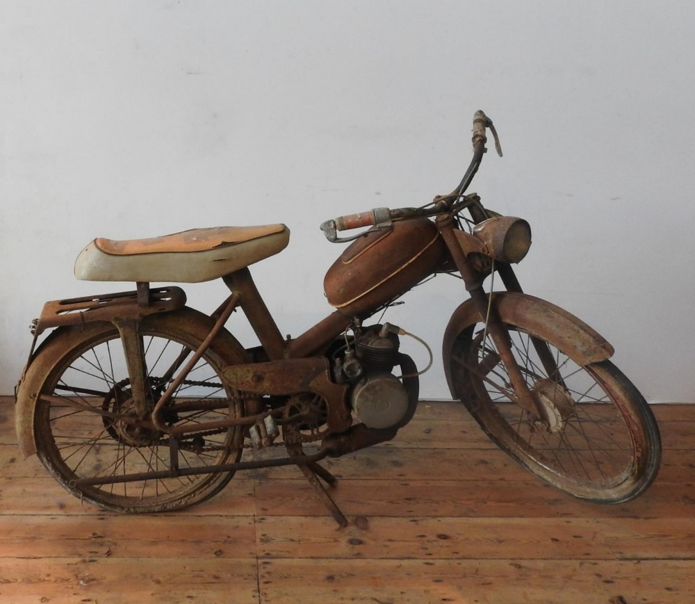 C.1960 MOTOBECANE MOBYLETTE 50CC MOPED Registration Number: n/a Frame Number: n/a Recorded