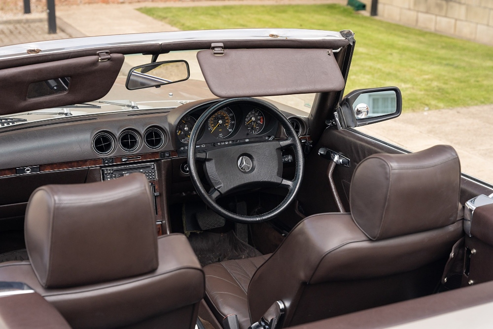 1986 MERCEDES-BENZ 500 SL Registration Number: D896 UTU Chassis Number: WDB1070462A050905 Recorded - Image 25 of 26