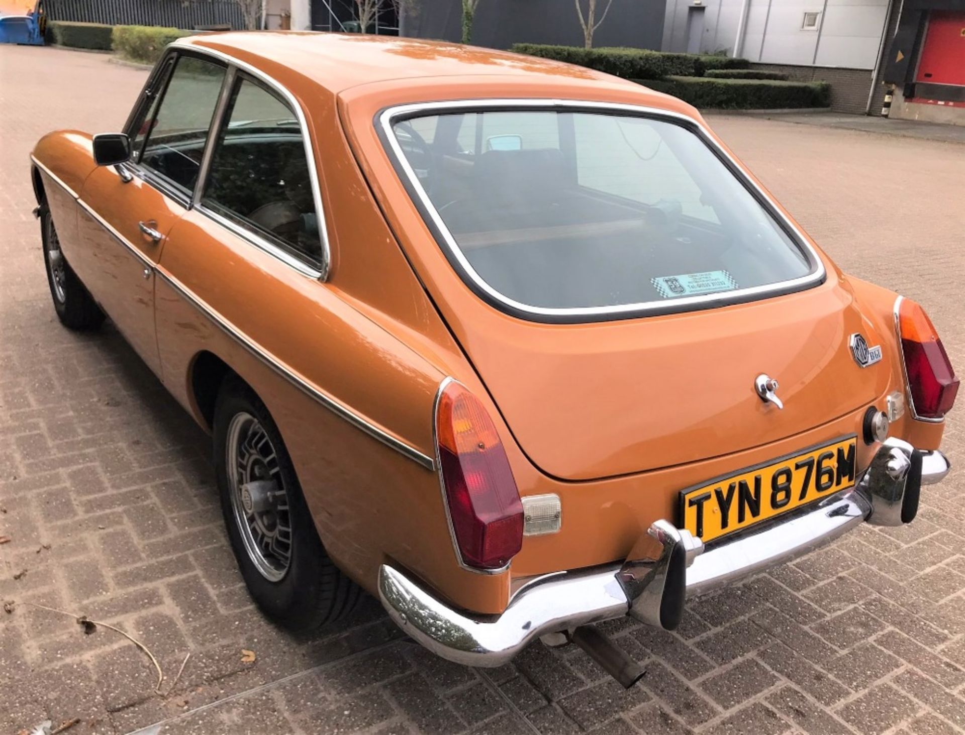 1973 MGB GT V8 COUPE Registration Number: TYN 876M Chassis Number: GB75D000175P Recorded Mileage: - Image 6 of 13