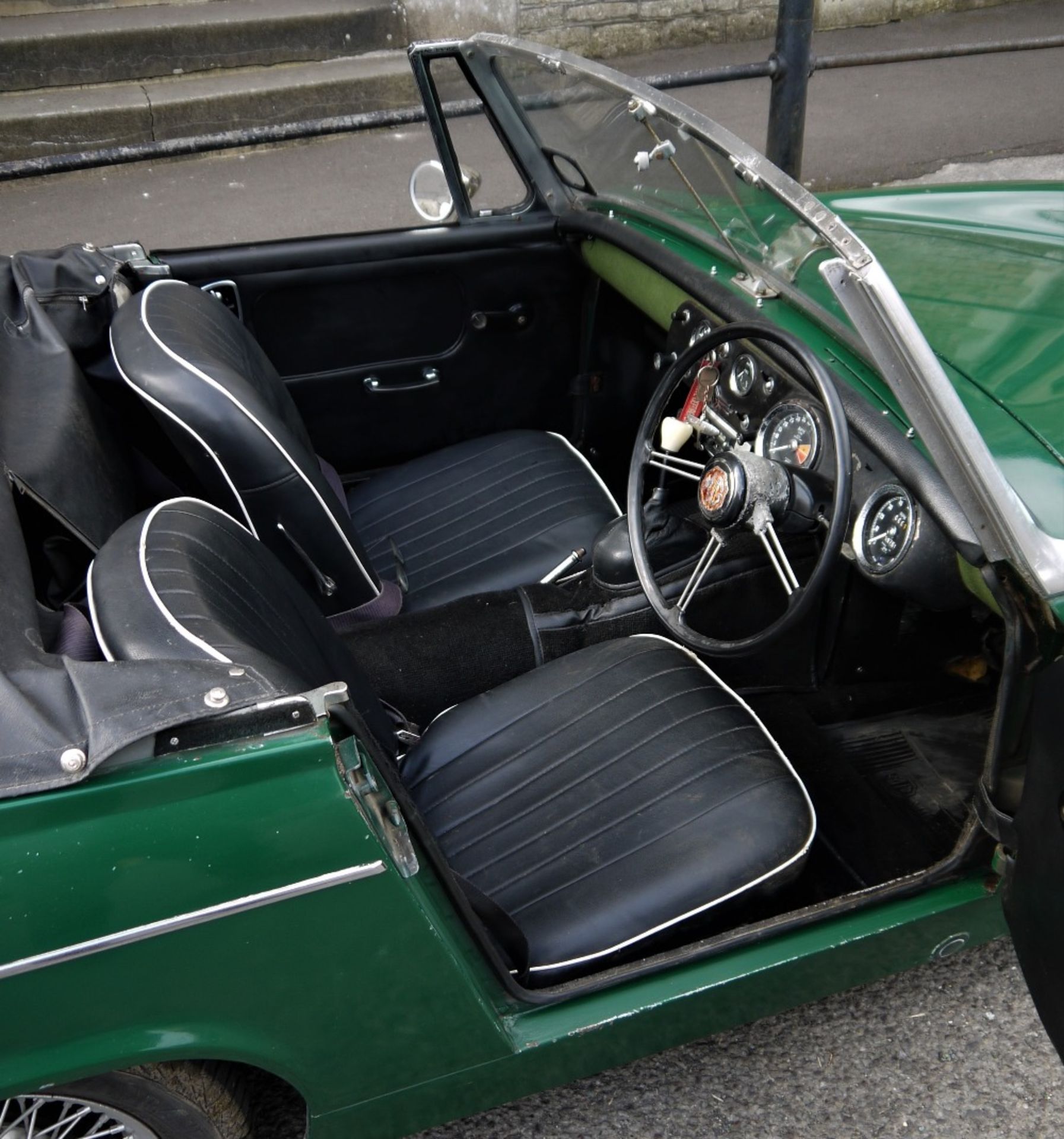 1968 MG MIDGET MARK III Registration Number: VHV 707G Chassis Number: G-AN4/67396-G Recorded - Image 16 of 21