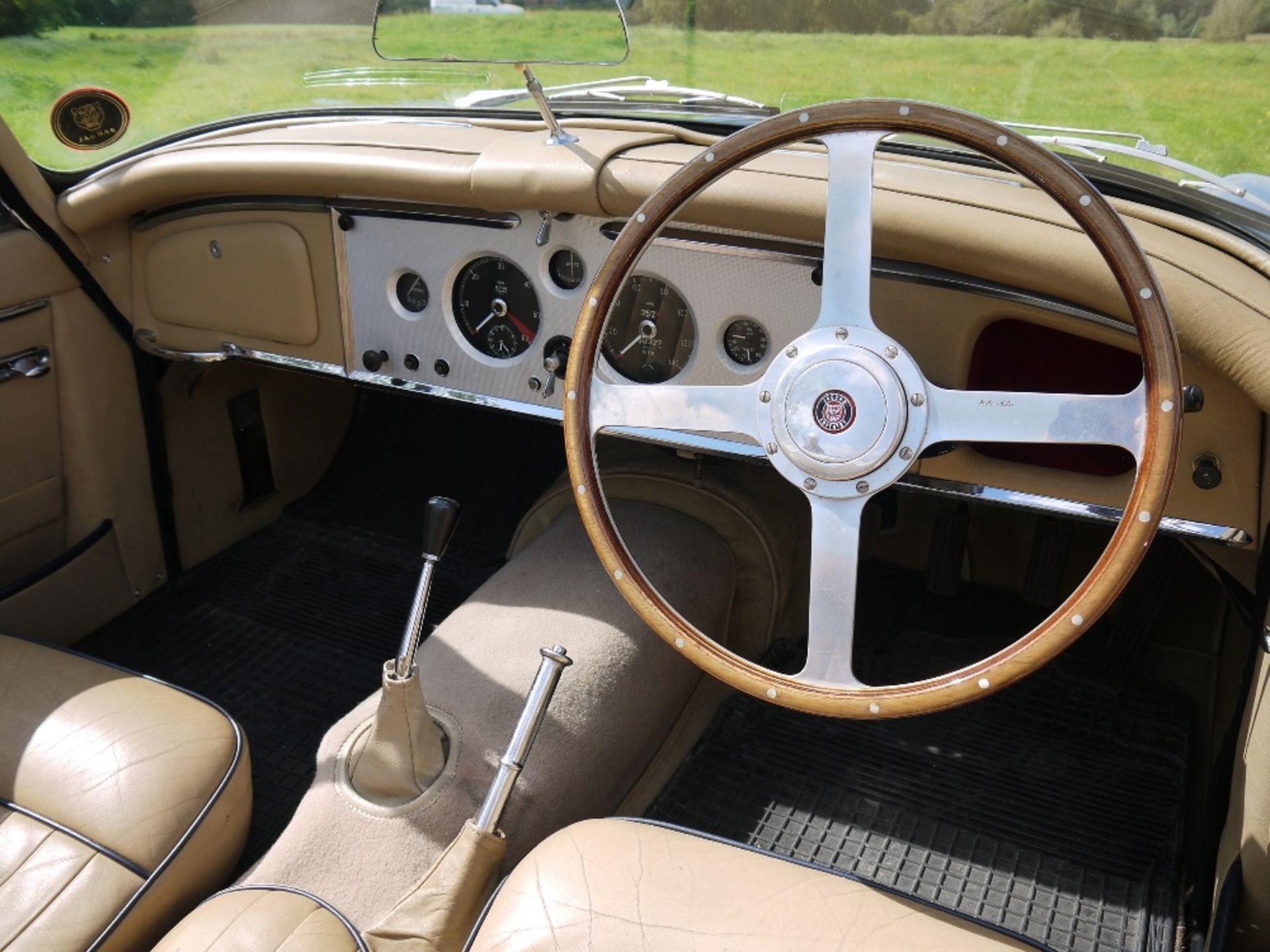 1958 JAGUAR XK150 DROPHEAD COUPE Registration Number: SSU 260 Chassis Number: S837226 Recorded - Image 20 of 26