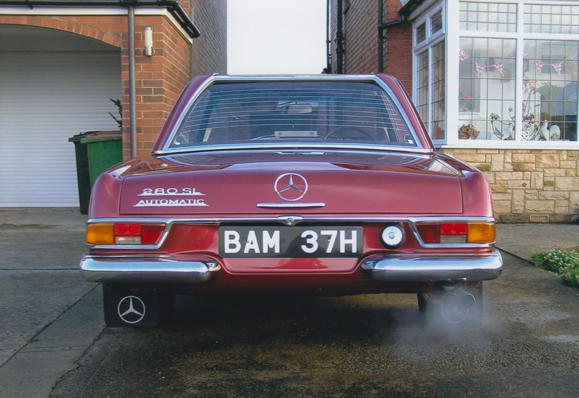 1969 MERCEDES 280 SL Registration Number: BAM 37H Chassis Number: WDB113044220117117  Recorded - Image 3 of 5