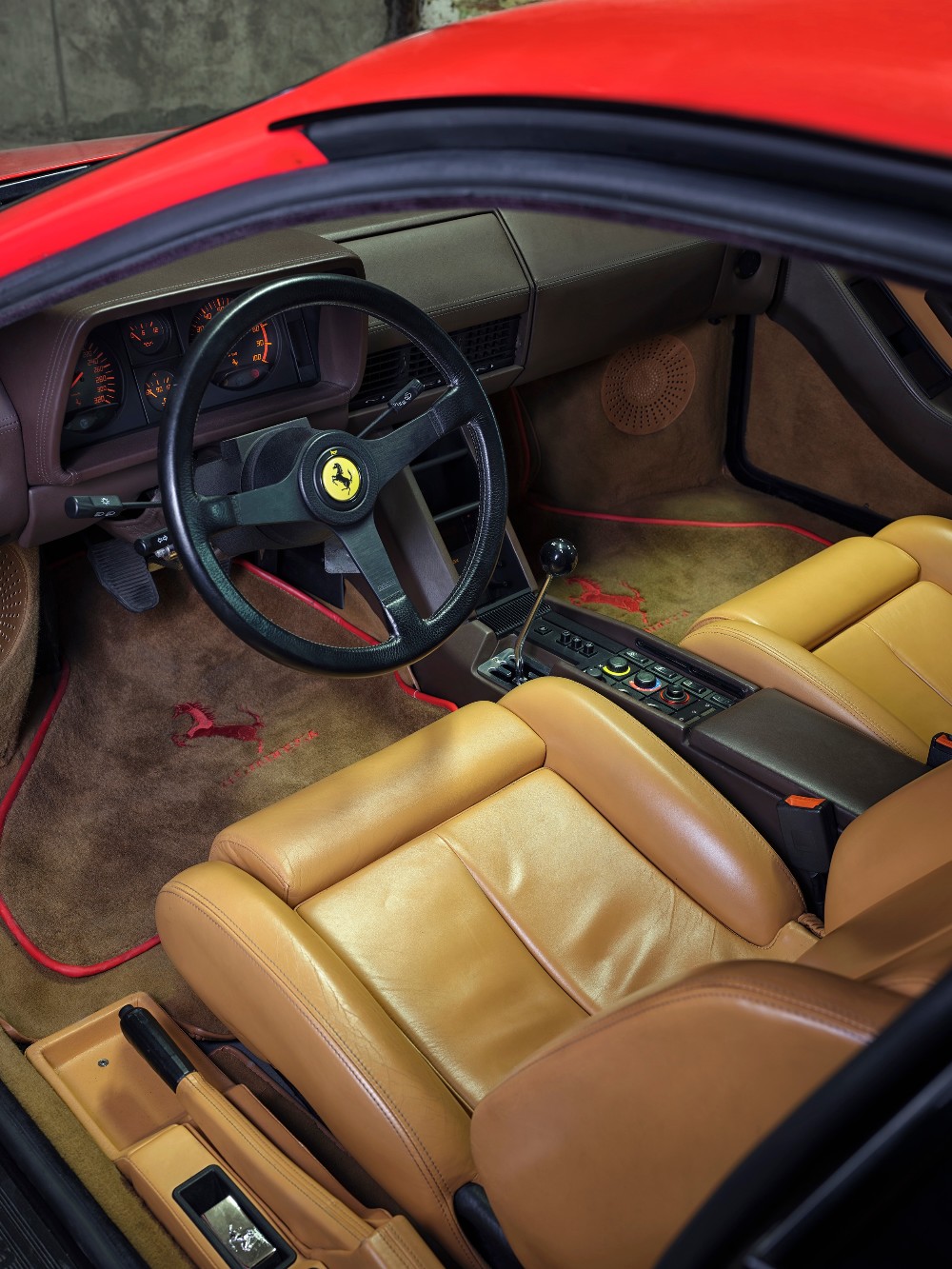 1991 FERRARI TESTAROSSA Registration Number: UK Taxes Paid     Chassis Number: ZFFSM17A6M0088562 - Image 19 of 24
