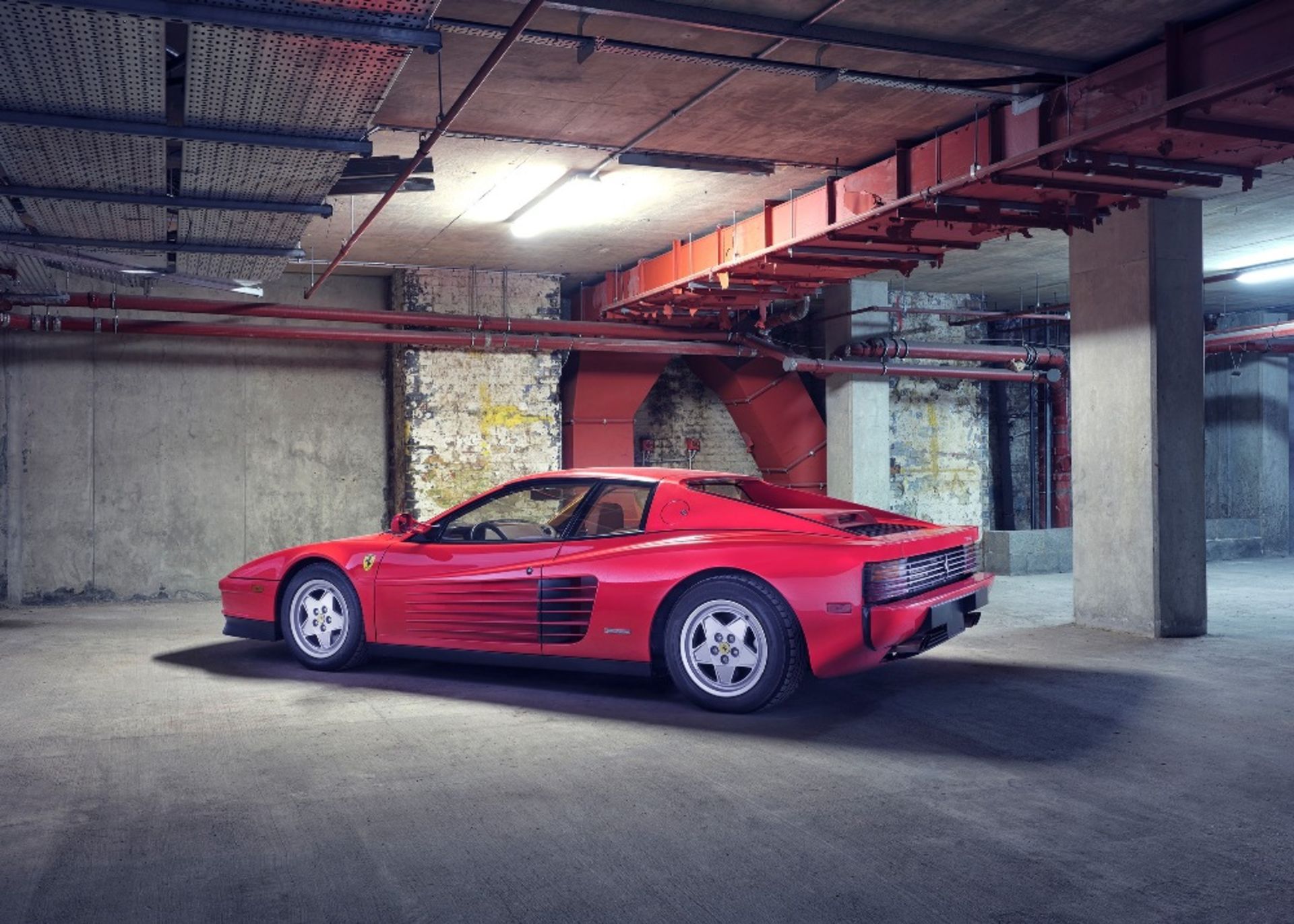 1991 FERRARI TESTAROSSA Registration Number: UK Taxes Paid     Chassis Number: ZFFSM17A6M0088562 - Image 12 of 24