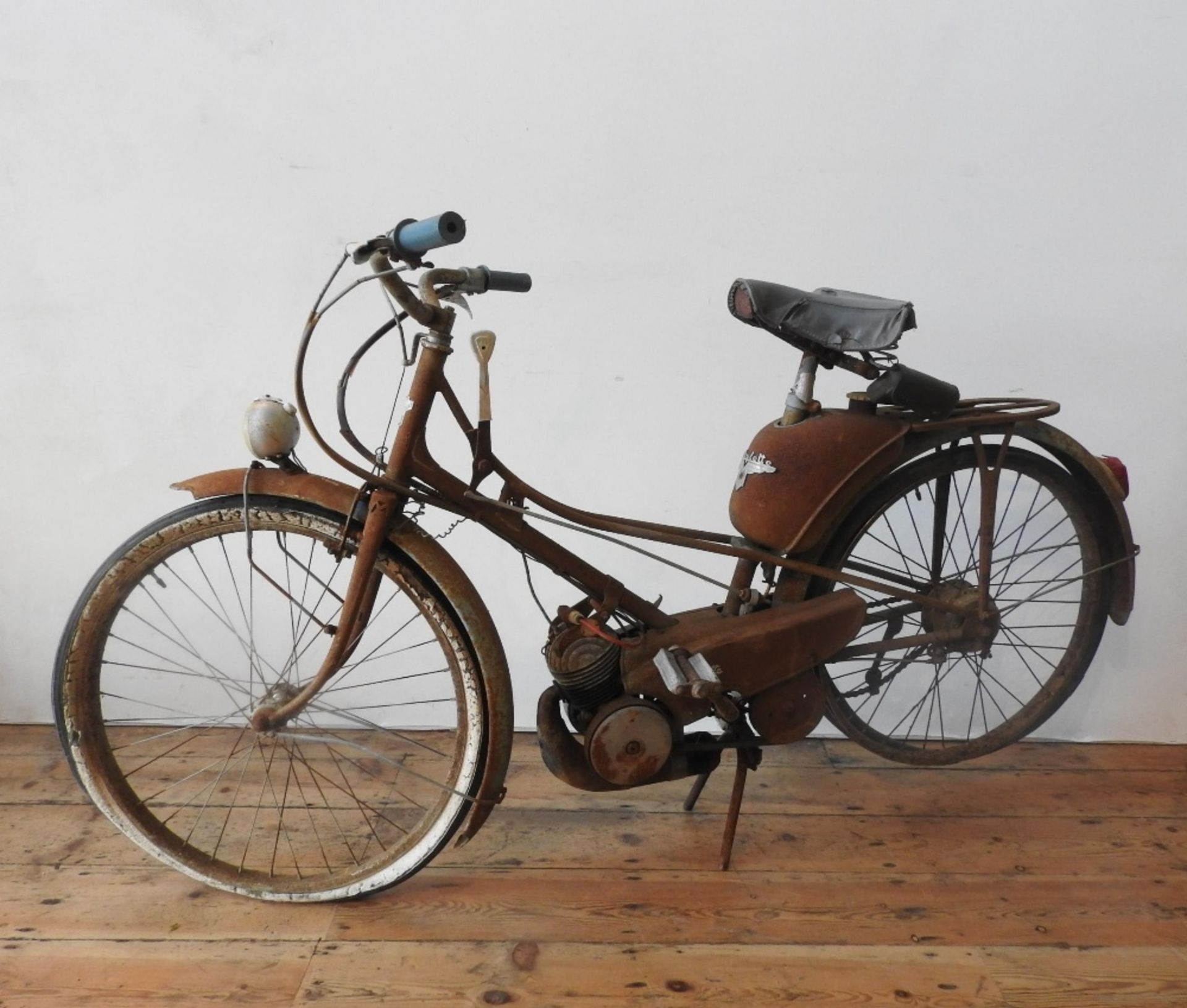 C.1960 MOTOBECANE MOBYLETTE MOPED Registration Number: n/a Frame Number: n/a Recorded Mileage: n/a