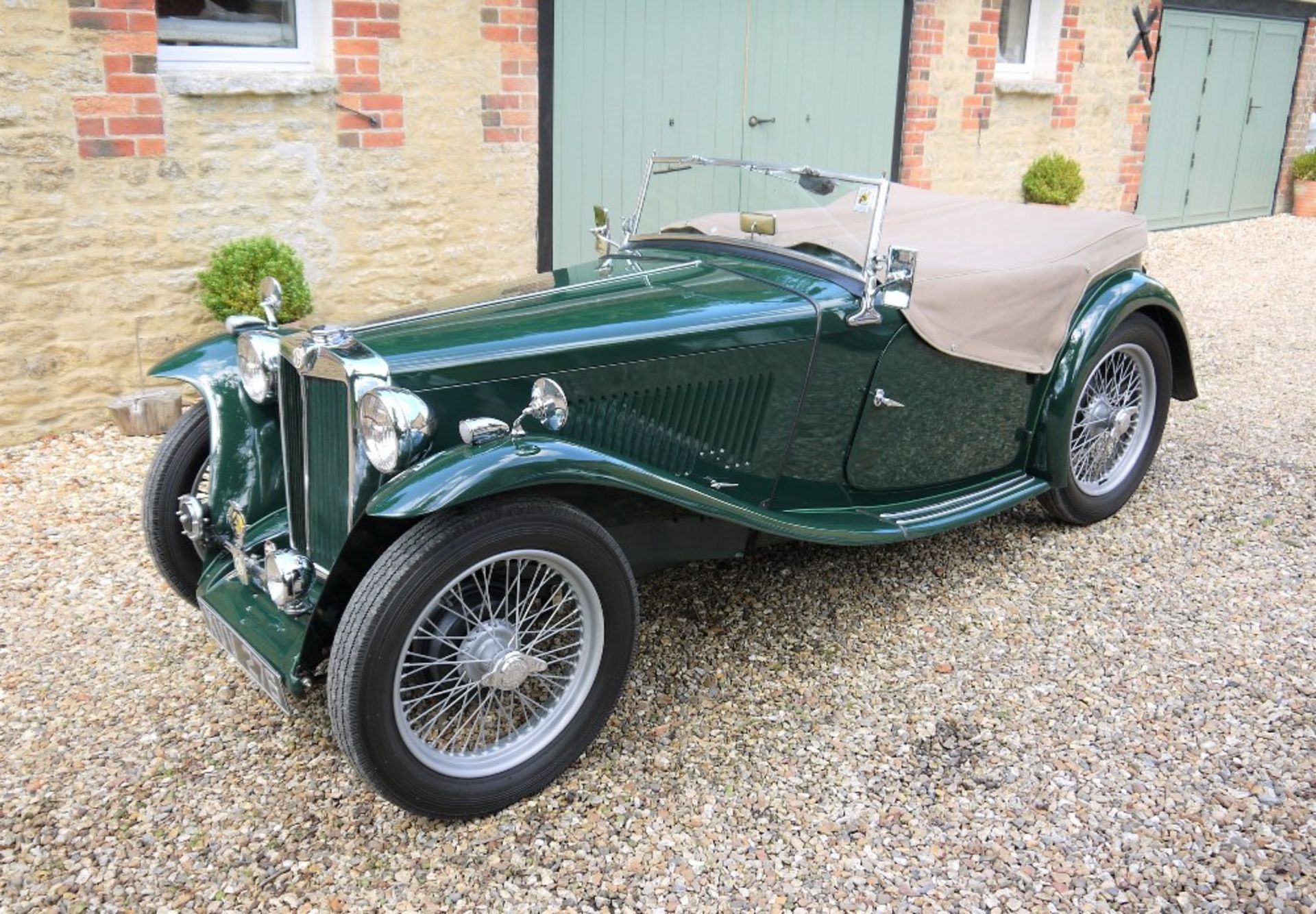 1949 MG TC 'MIDGET' Registration Number: XVV 276 Chassis number: TC 7712 Recorded Mileage: 40,700 - Image 2 of 21