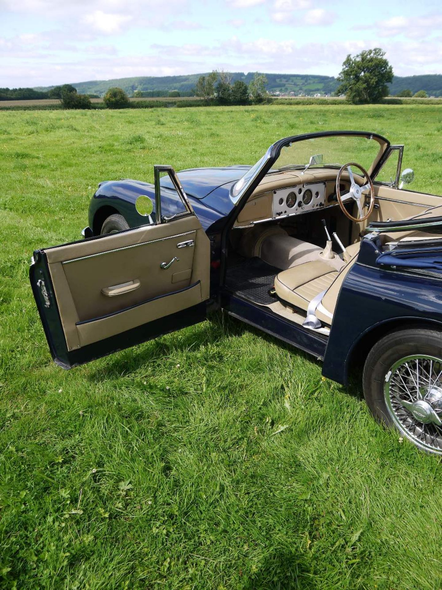 1958 JAGUAR XK150 DROPHEAD COUPE Registration Number: SSU 260 Chassis Number: S837226 Recorded - Image 18 of 26