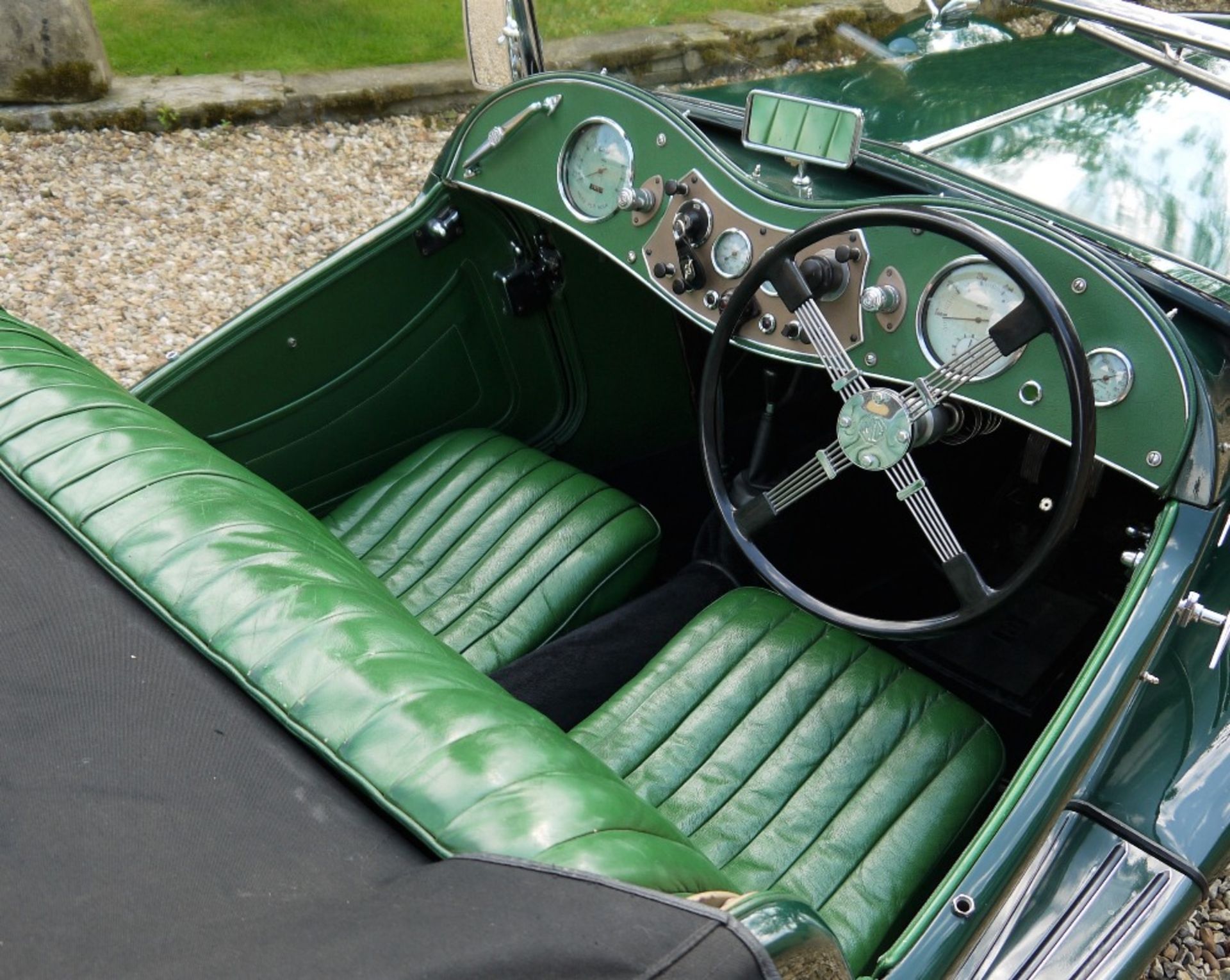 1949 MG TC 'MIDGET' Registration Number: XVV 276 Chassis number: TC 7712 Recorded Mileage: 40,700 - Image 13 of 21