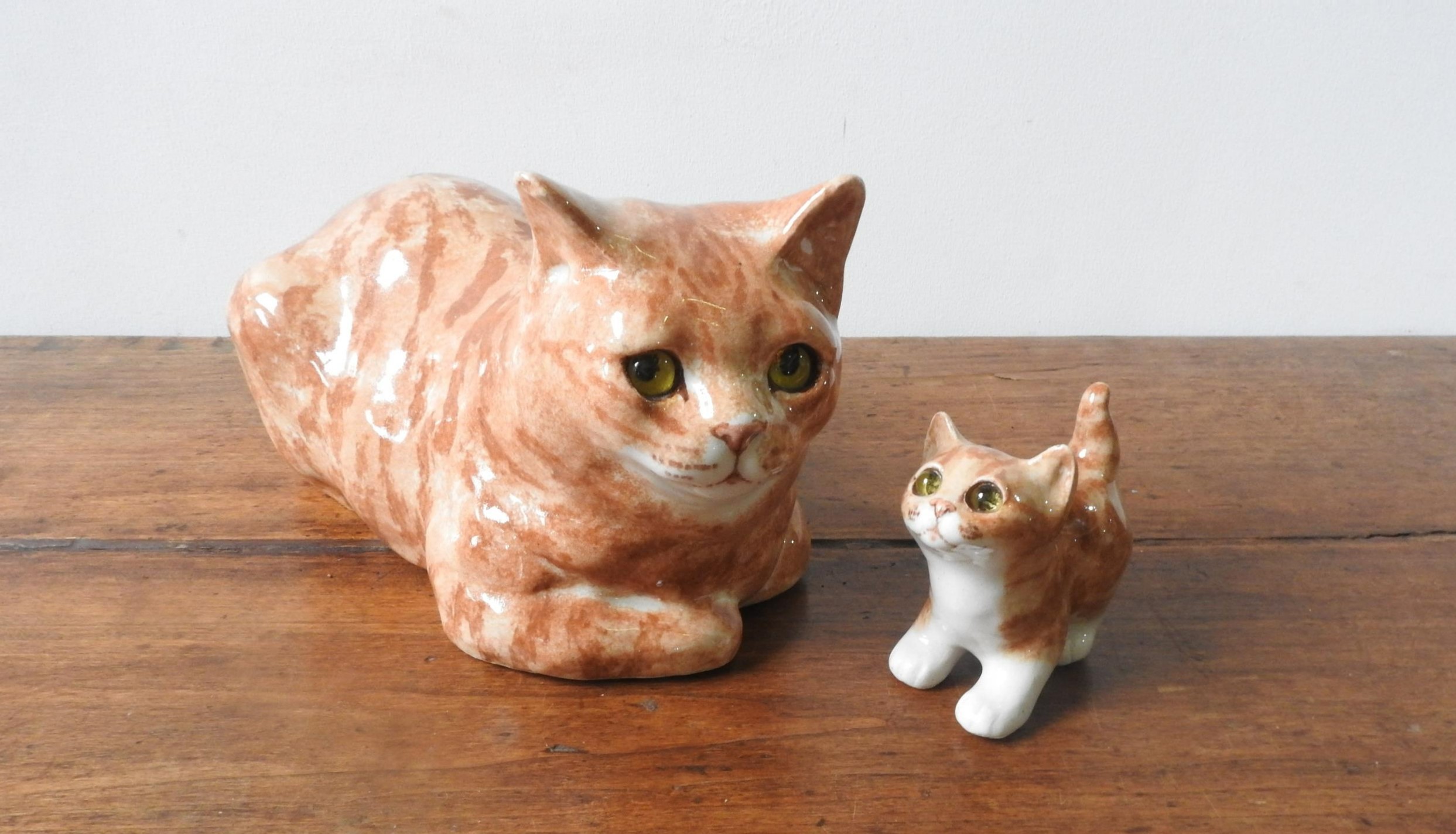 A WINSTANLEY POTTERY GINGER CAT FIGURE AND KITTEN FIGURE, the base signed with - Image 3 of 3