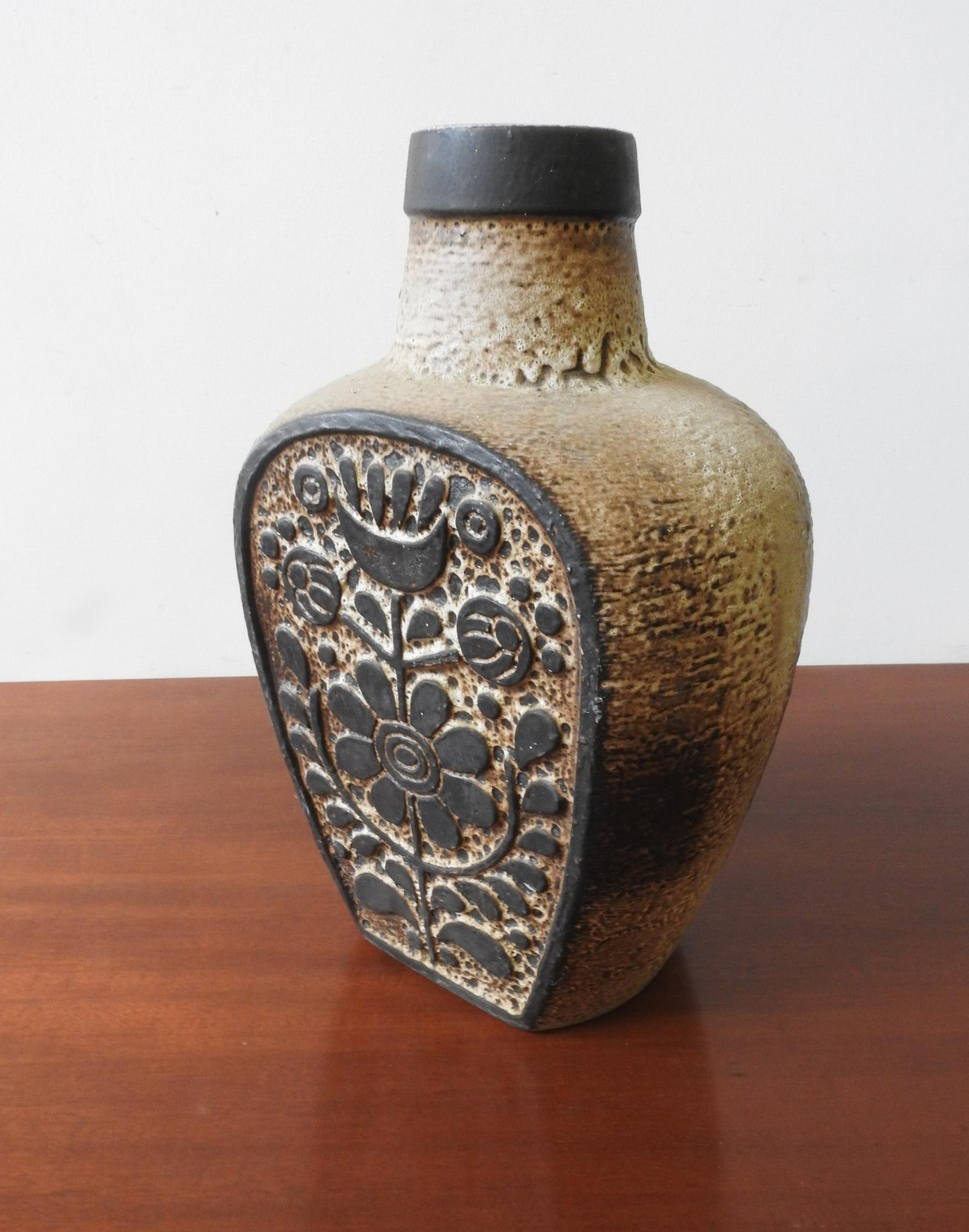 A LARGE WEST GERMAN ART POTTERY VASE, with a floral patterned panel both sides, embossed marks on