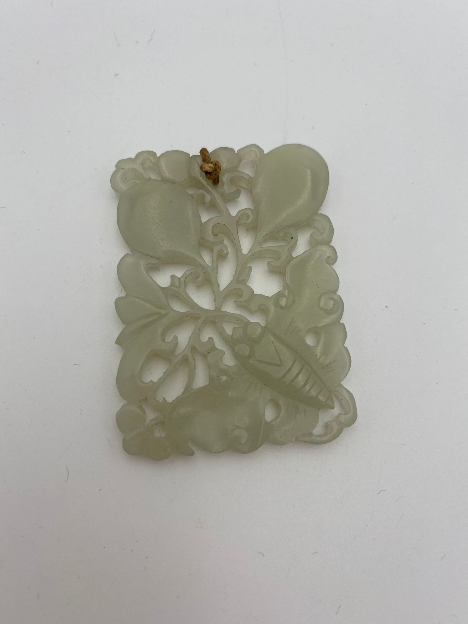 CARVED WHITE JADE BUTTERFLY PENDANT QING DYNASTY, 19TH CENTURY 6cm high