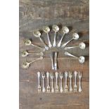 A PERUVIAN SILVER FLATWARE TEN PLACE SETTING SERVICE BY CAMUSSO, all stamped sterling 925,