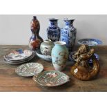 IMARI DOUBLE GOURD VASE, FAMILE ROSE JAR AND TWO DISHES AND A PAIR OF BLUE AND WHITE FLORAL