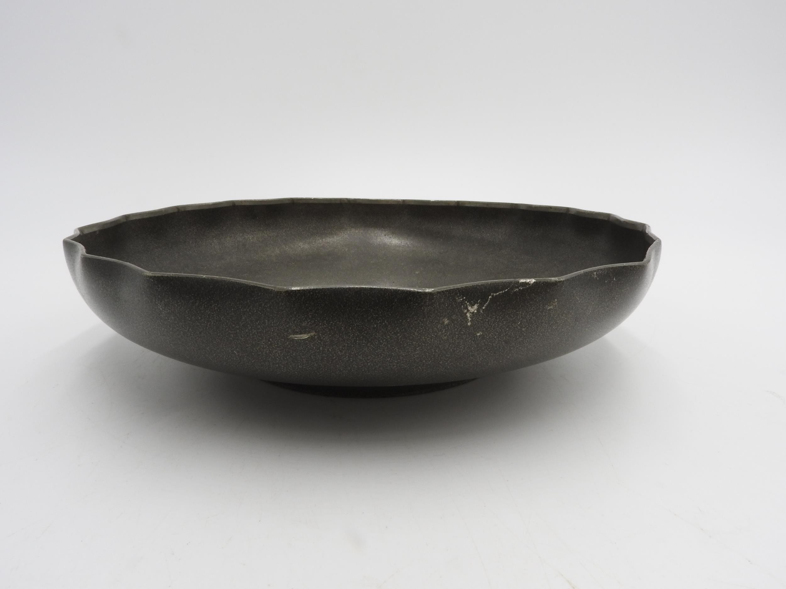 JAPANESE PEWTER AND ENAMEL LOW BOWL MEIJI PERIOD impressed seal mark, 18.5cm wide - Image 2 of 3