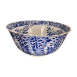 BLUE AND WHITE BOWL, KANGXI PERIOD (1662-1722) the side painted in underglaze blue with panels