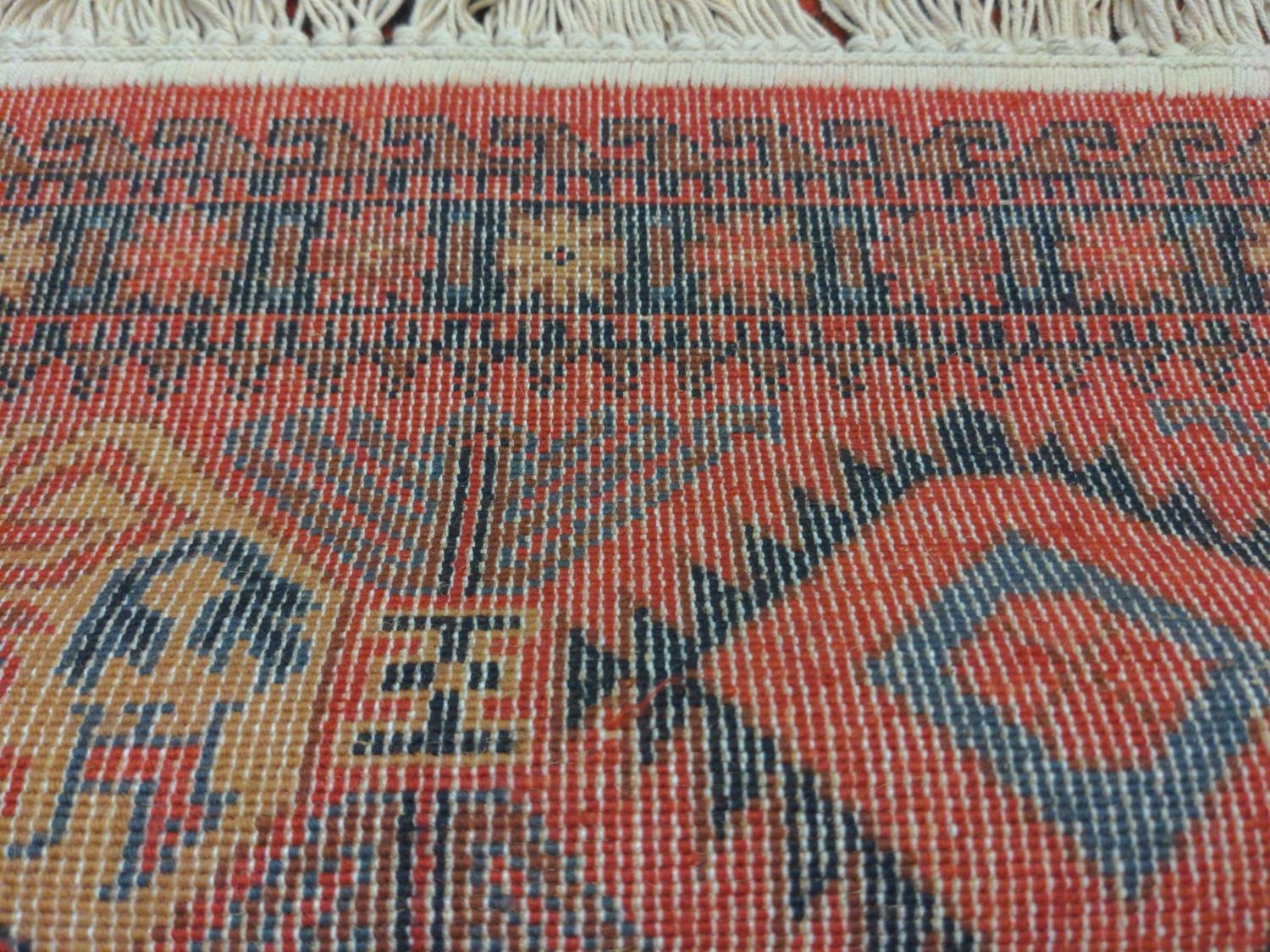 Sumak style large rug. W201cm L321cm  - Image 5 of 7