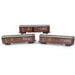 3x Markin 4572 HO Gauge US box car train models. No boxes. plus markin 4035 rest cars , plus markin