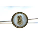 15ct gold, mother-of-pearl &amp; enamel royal navy sweetheart brooch, 3.6 grams