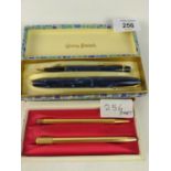 Conway Stewart boxed 14 fountain pen with 14ct gold nib &amp; "Nippy" No 3 pencil, together with box