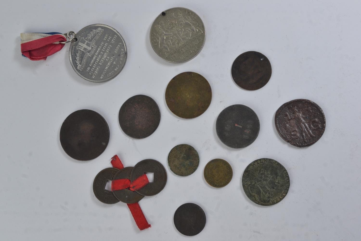 Quantity of old coins inc. Georgian penny and WWII defence medal etc. 