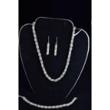 White metal necklace, bracelet &amp; earring set, bracelet &amp; necklace circumference 185mm &amp;