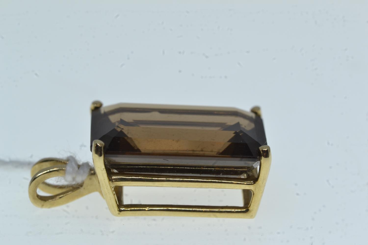 9ct gold & smokey quartz pendant, length including bale 29mm, 4.6 grams  - Image 3 of 3