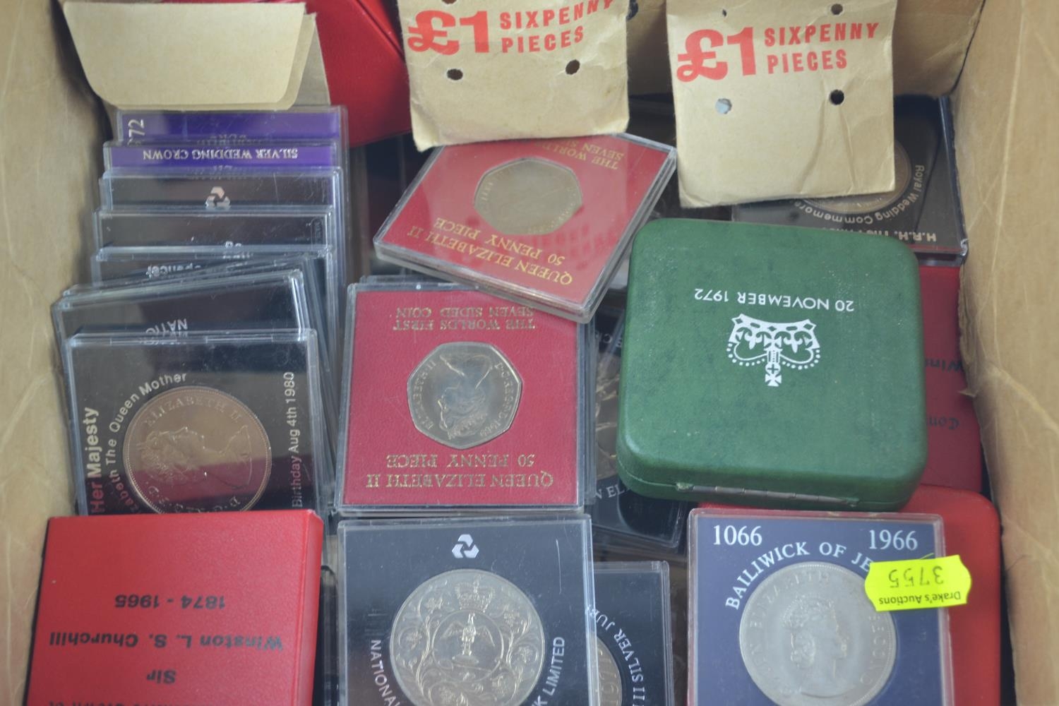 A collection of British coins, including commemorative crowns etc 