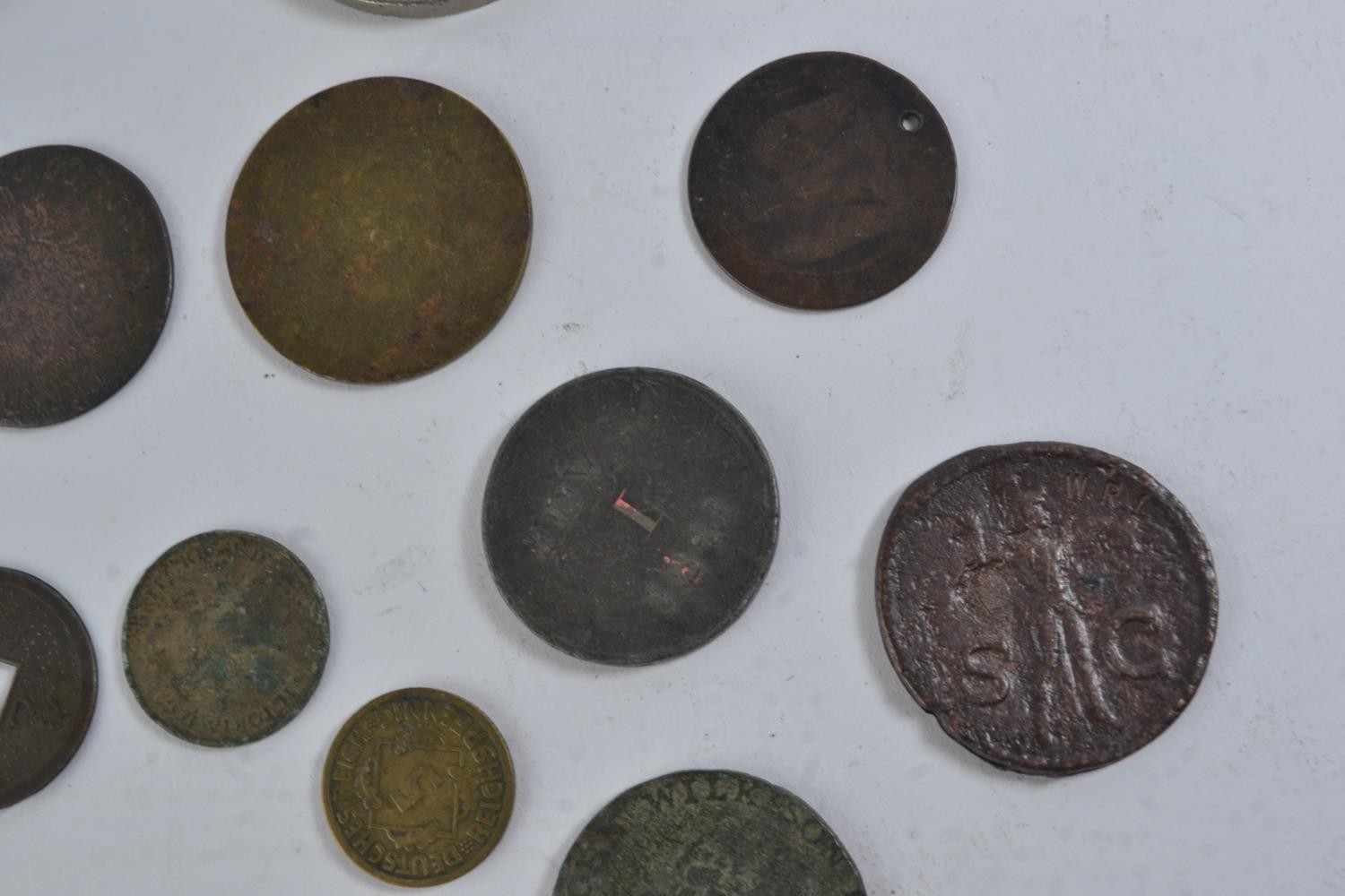 Quantity of old coins inc. Georgian penny and WWII defence medal etc.  - Image 5 of 6