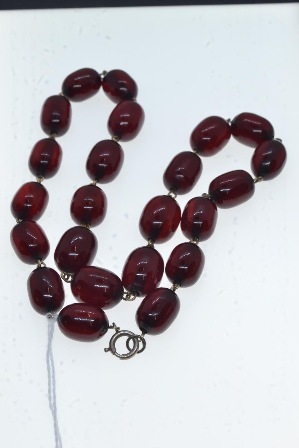 Cherry amber bead necklace, circumference 480mm, 42 grams 